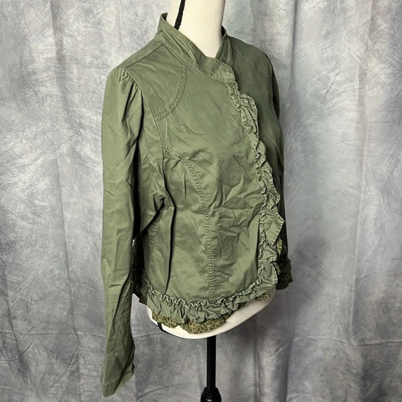 Pure Energy Olive Green Ruffled Crop Jacket with Peekaboo Floral Fabric - size 2 - Picture 3 of 15